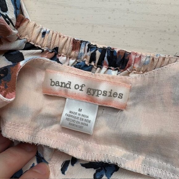 Band of Gypsies Blush Floral Maxi Dress - Picture 4 of 4